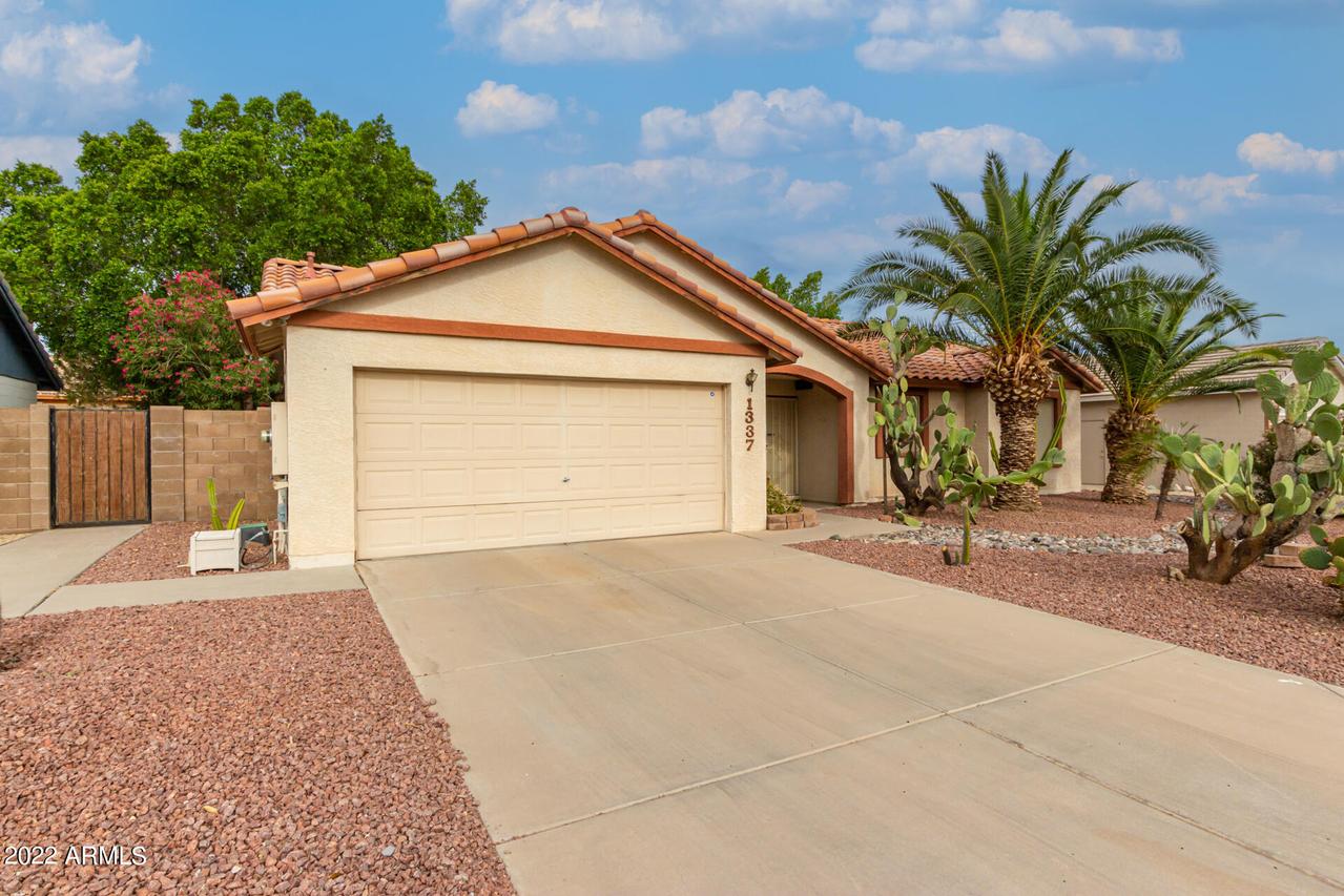 1337 S Gold Dr., Apache Junction, AZ 85120