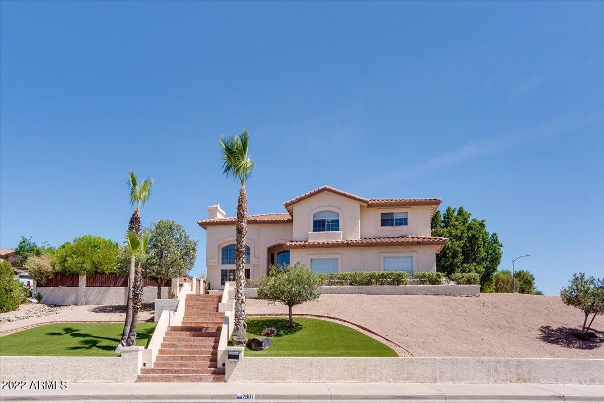 2901 E Acoma Dr., Phoenix, AZ 85032