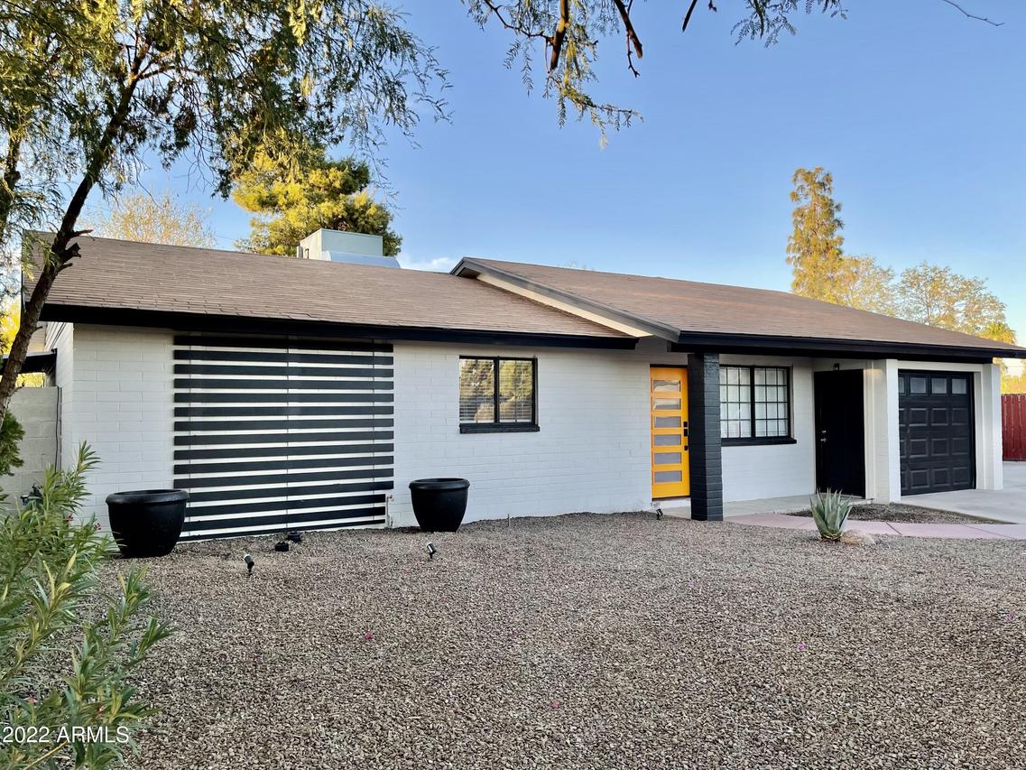 1026 W Hickory St., Mesa, AZ 85201