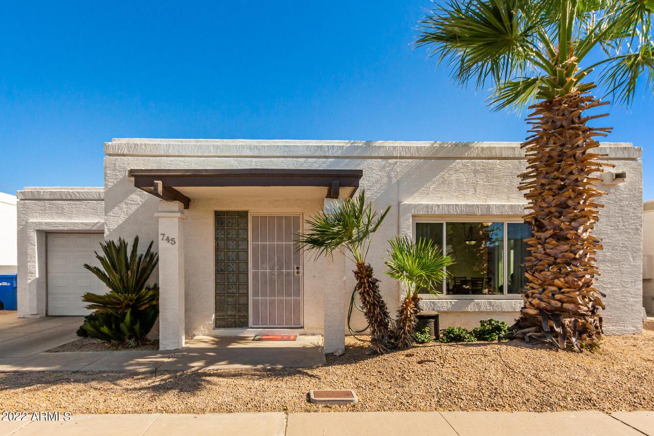 745 E Villa Rita Dr., Phoenix, AZ 85022