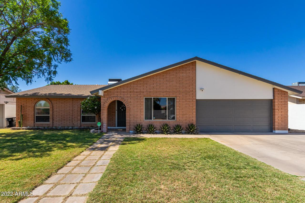 3031 E Pershing Ave., Phoenix, AZ 85032