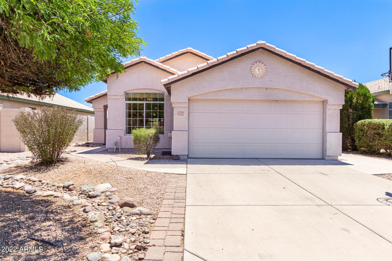 2533 E Camino St., Mesa, AZ 85213