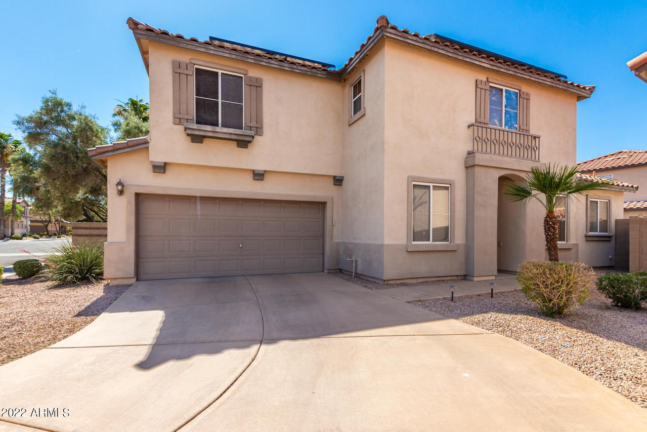 650 E Los Arboles Pl., Chandler, AZ 85225