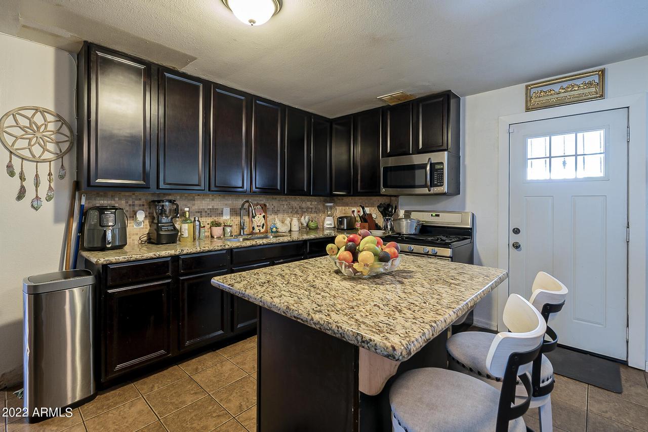 4001 N 48th Dr., Phoenix, AZ 85031