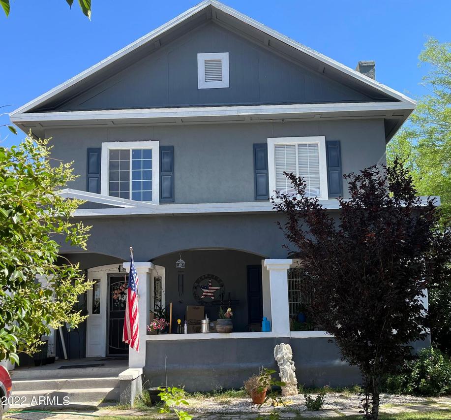 864 E 11th St., Douglas, AZ 85607