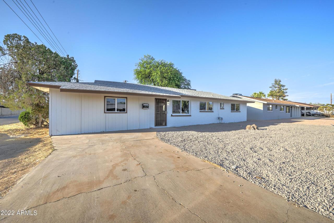 3944 W Loma Ln., Phoenix, AZ 85051