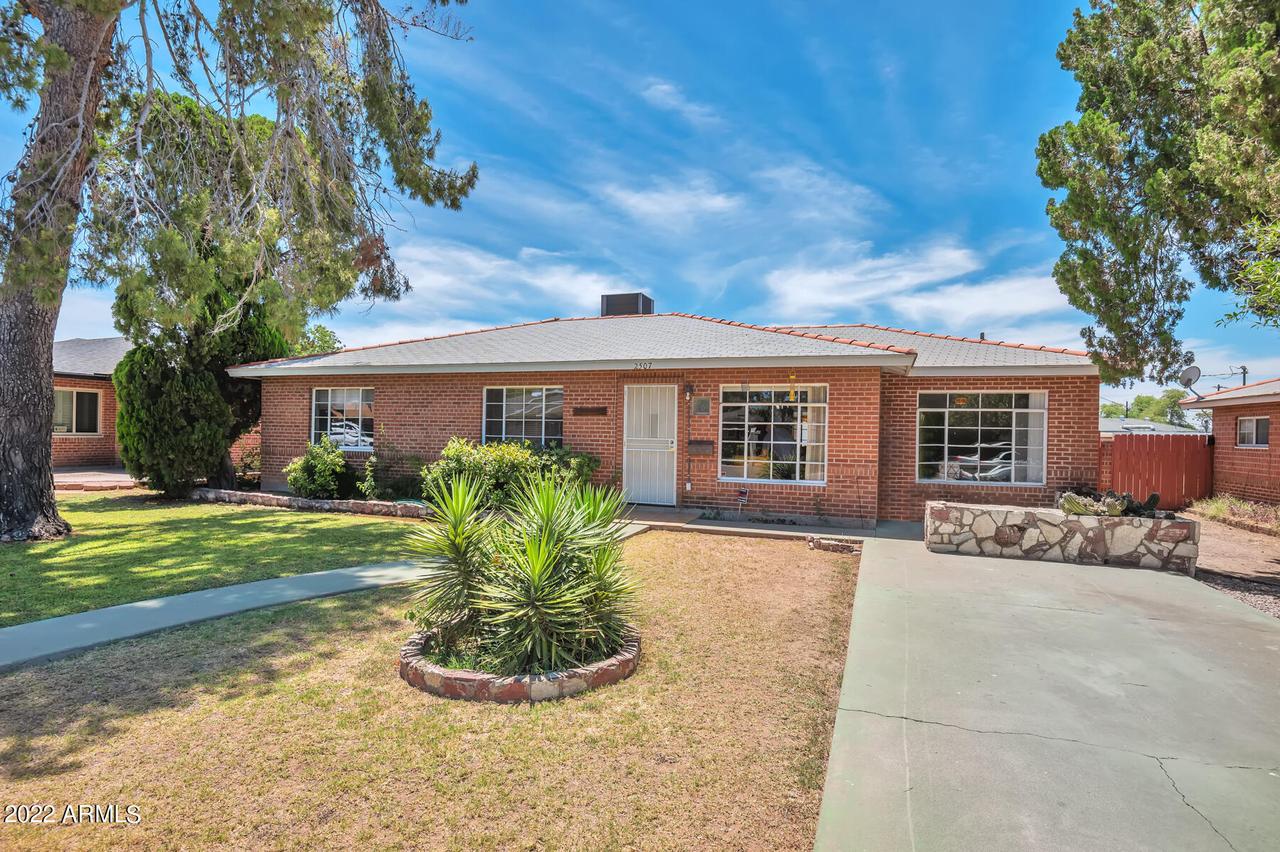2507 E Devonshire Ave., Phoenix, AZ 85016