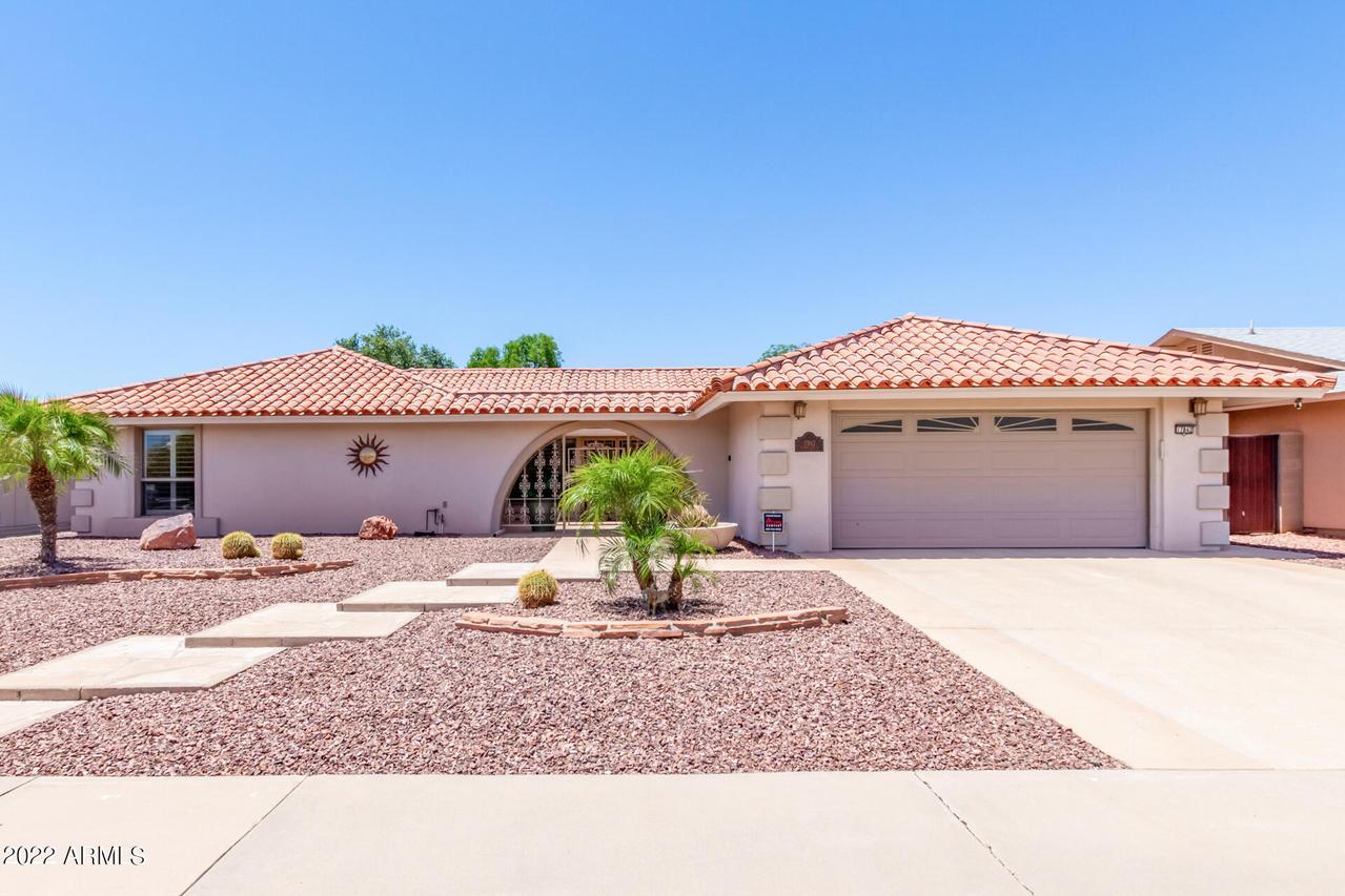 17842 N Country Club Dr., Sun City, AZ 85373