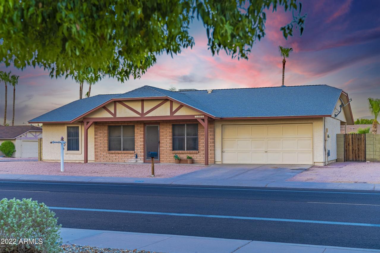 12805 S Wakial Loop, Phoenix, AZ 85044