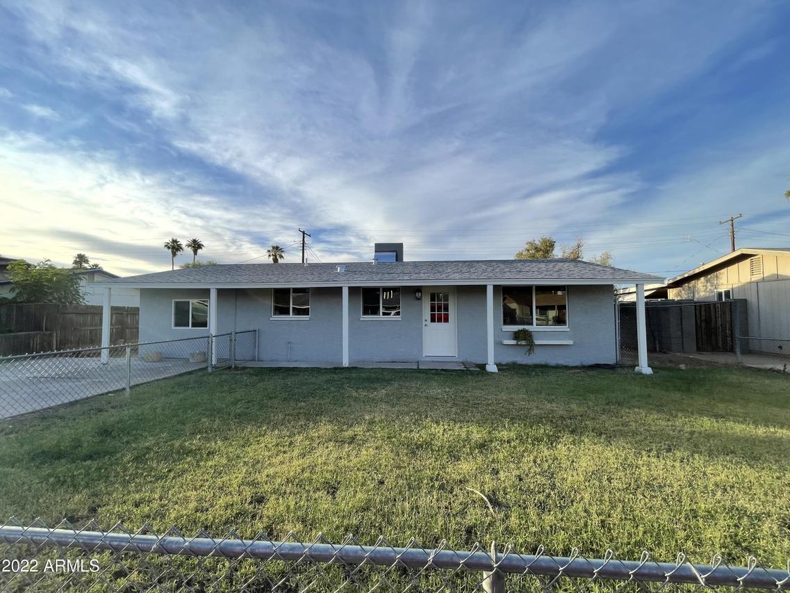 826 E Greenway Rd., Phoenix, AZ 85042