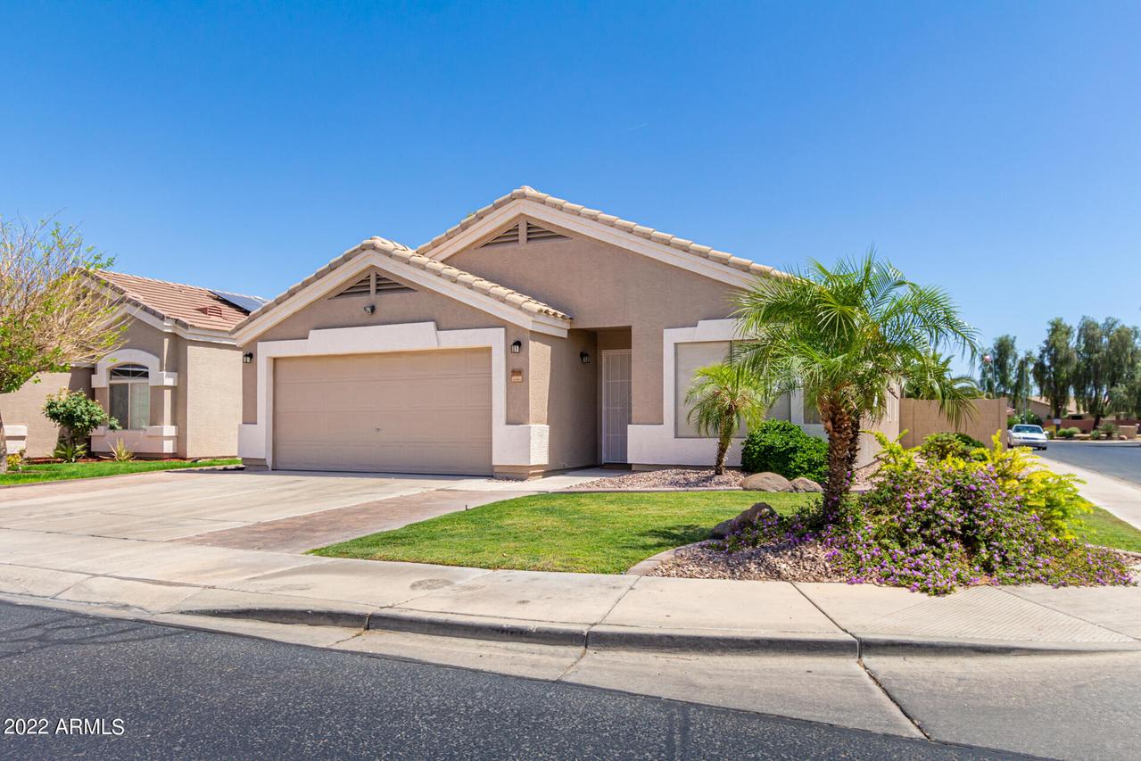 13053 W Redfield Rd., El Mirage, AZ 85335
