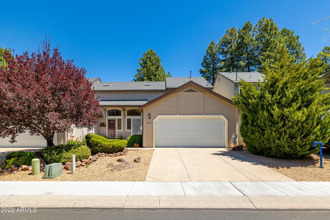 1924 W Camelot Dr., Flagstaff, AZ 86001