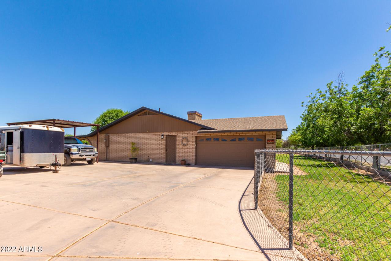 7835 S 35th Ave., Laveen, AZ 85339
