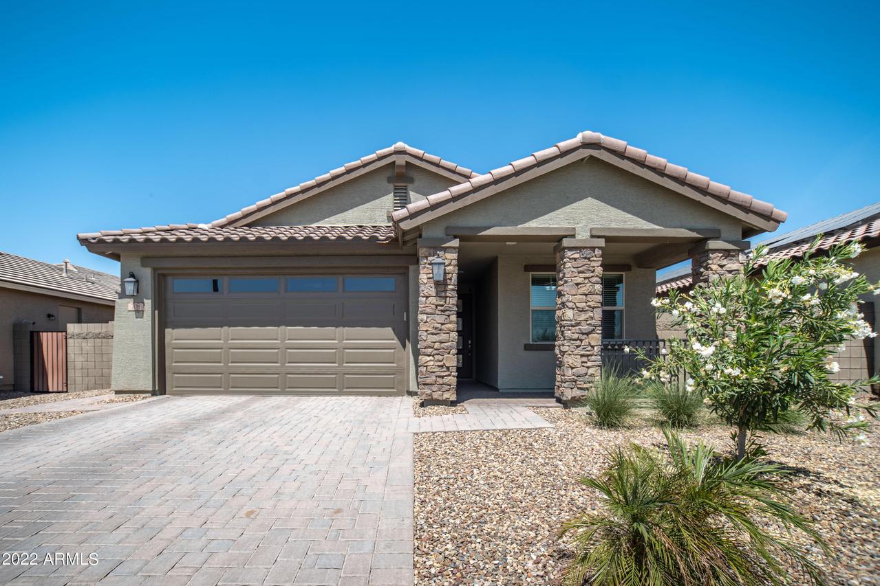 708 N 153rd Ave., Goodyear, AZ 85338