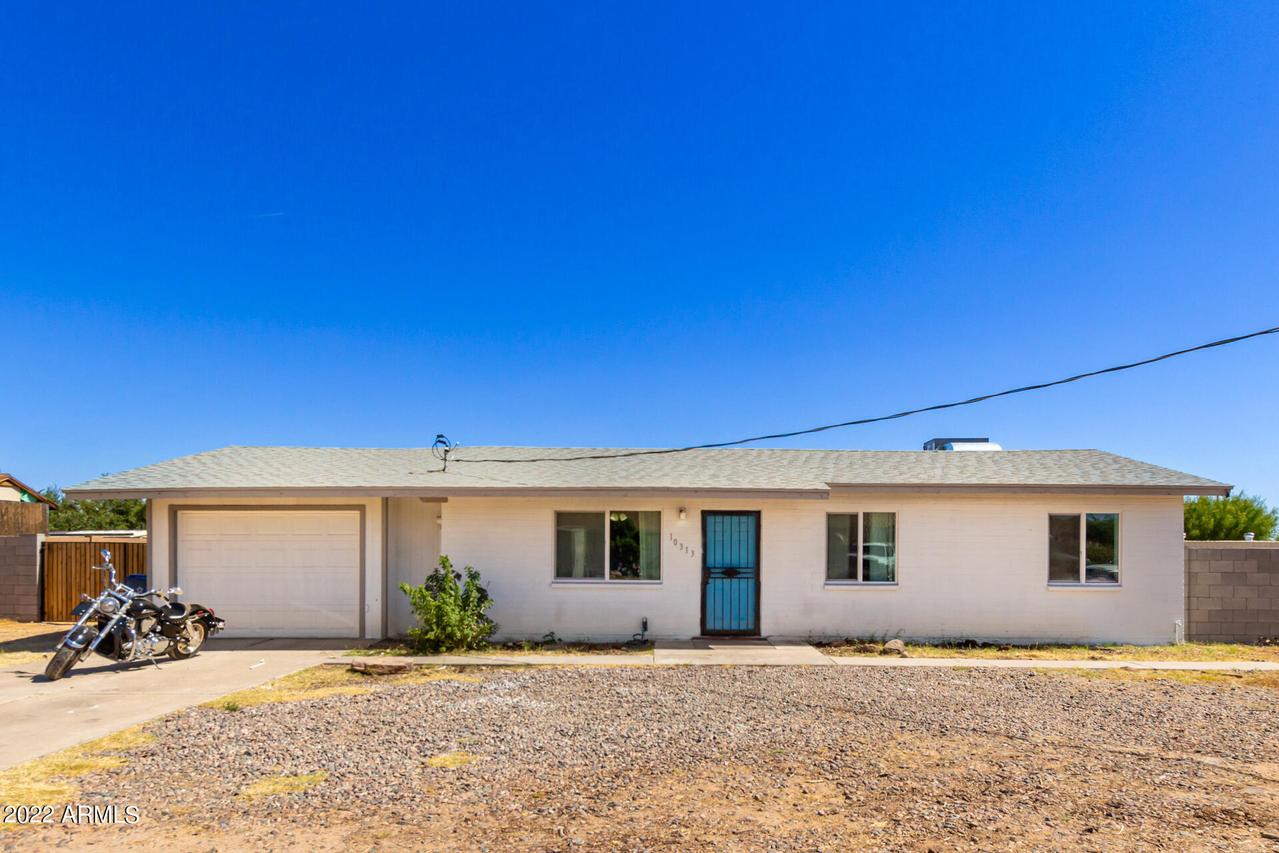 10313 E Billings St., Apache Junction, AZ 85120