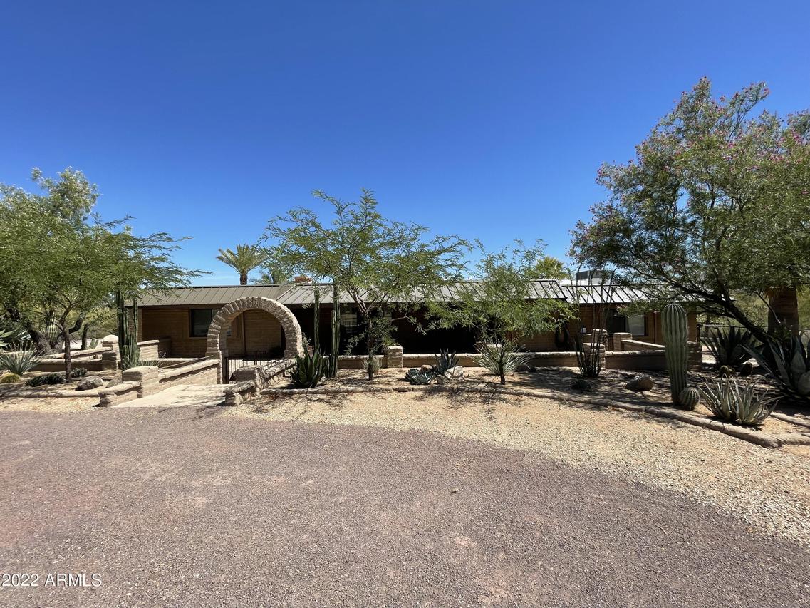315 N Vulture Mine Rd., Wickenburg, AZ 85390