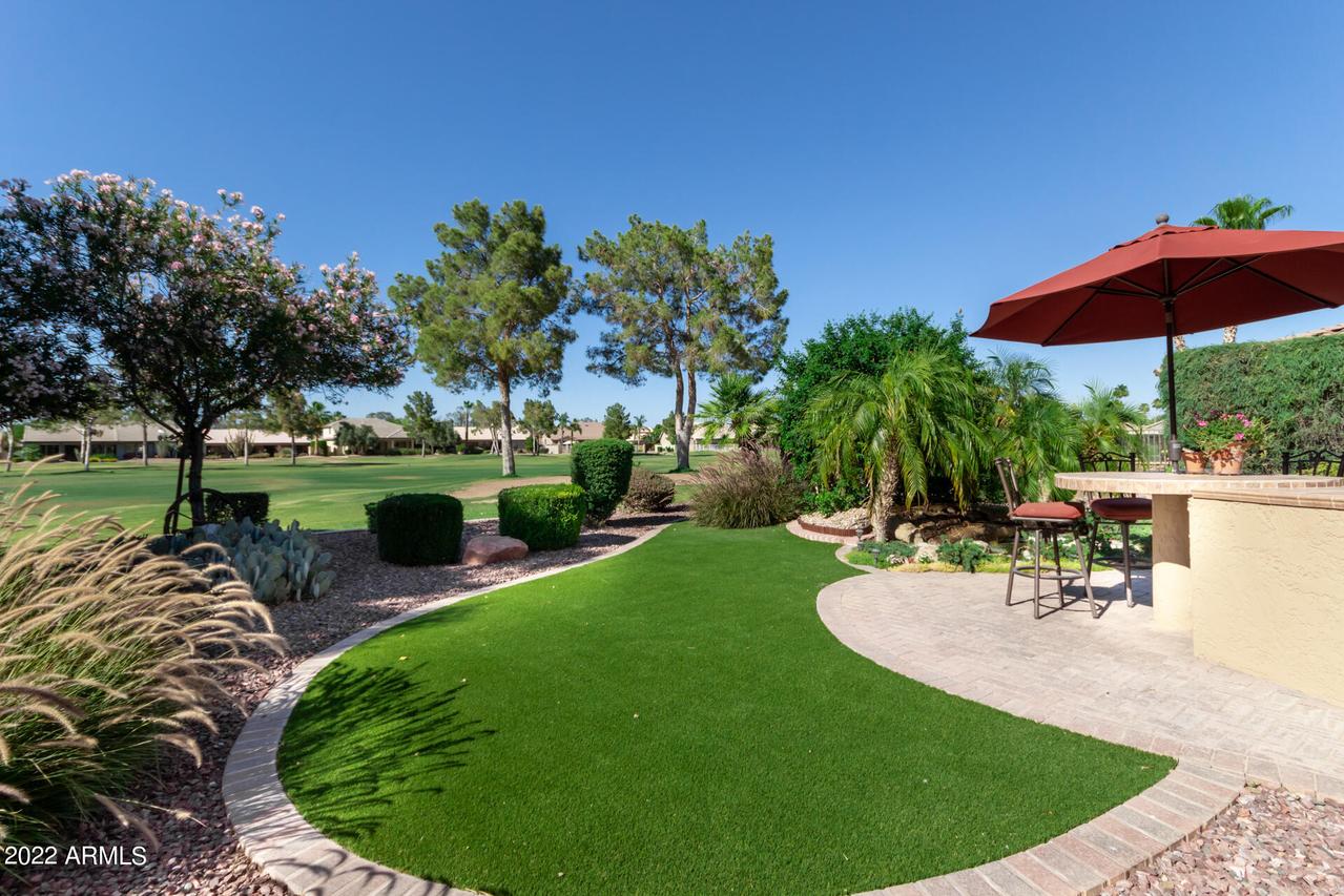 24018 S Lakeway Cir., Sun Lakes, AZ 85248