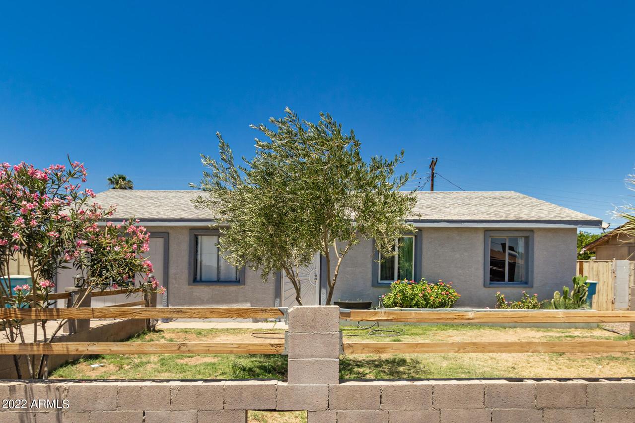 6974 W Wolf St., Phoenix, AZ 85033