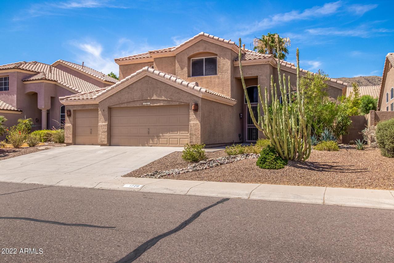 1728 W South Fork Dr., Phoenix, AZ 85045