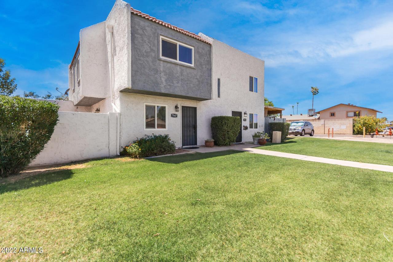 7547 N 47th Dr., Glendale, AZ 85301