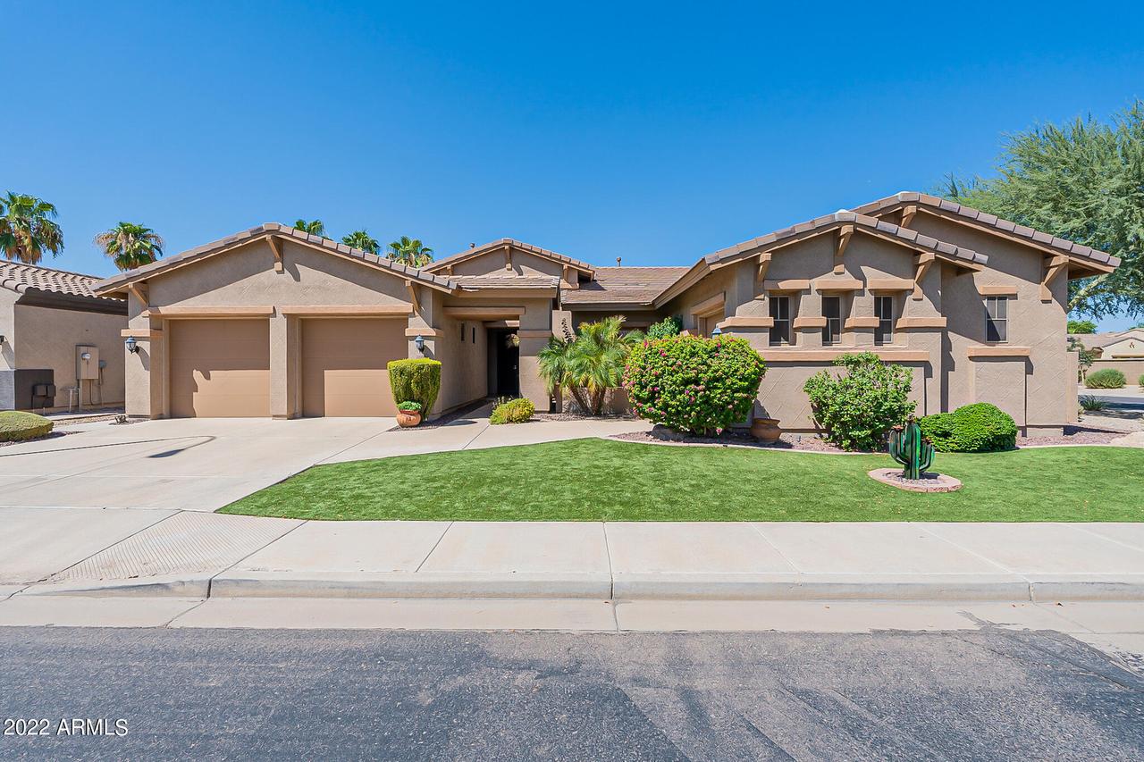 2608 S Whetstone Pl., Chandler, AZ 85249