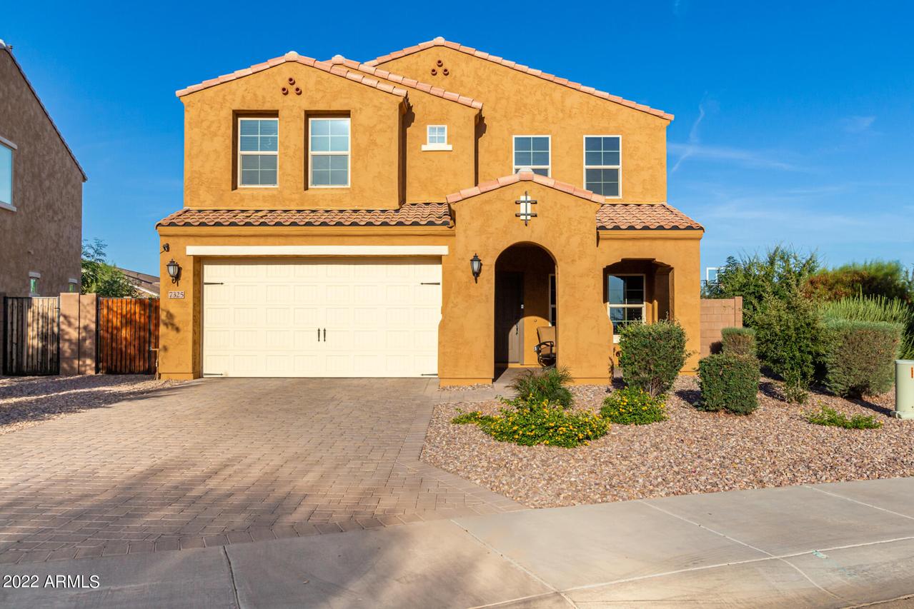 7325 S Roanoke St., Gilbert, AZ 85298