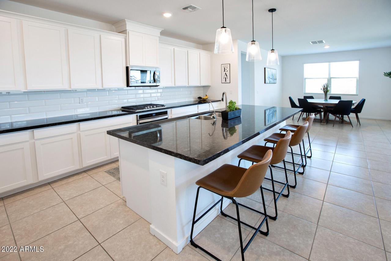 4013 E Sidesaddle Rd., San Tan Valley, AZ 85140