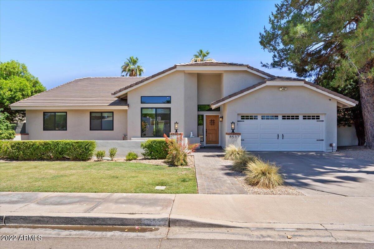 8537 E San Lorenzo Dr., Scottsdale, AZ 85258