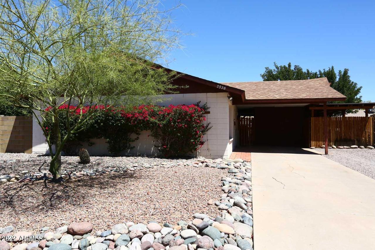 2538 E Manhatton Dr., Tempe, AZ 85282