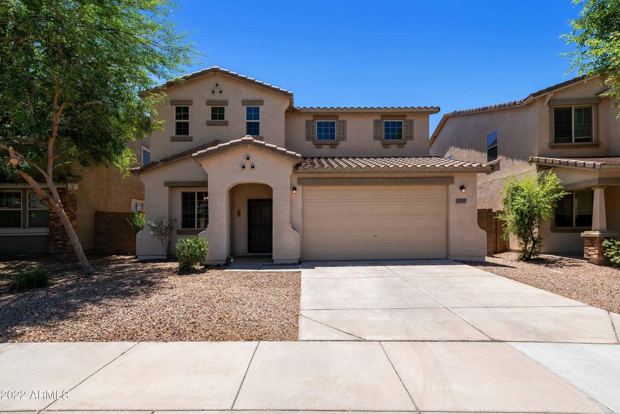 3737 E Longhorn St., San Tan Valley, AZ 85140