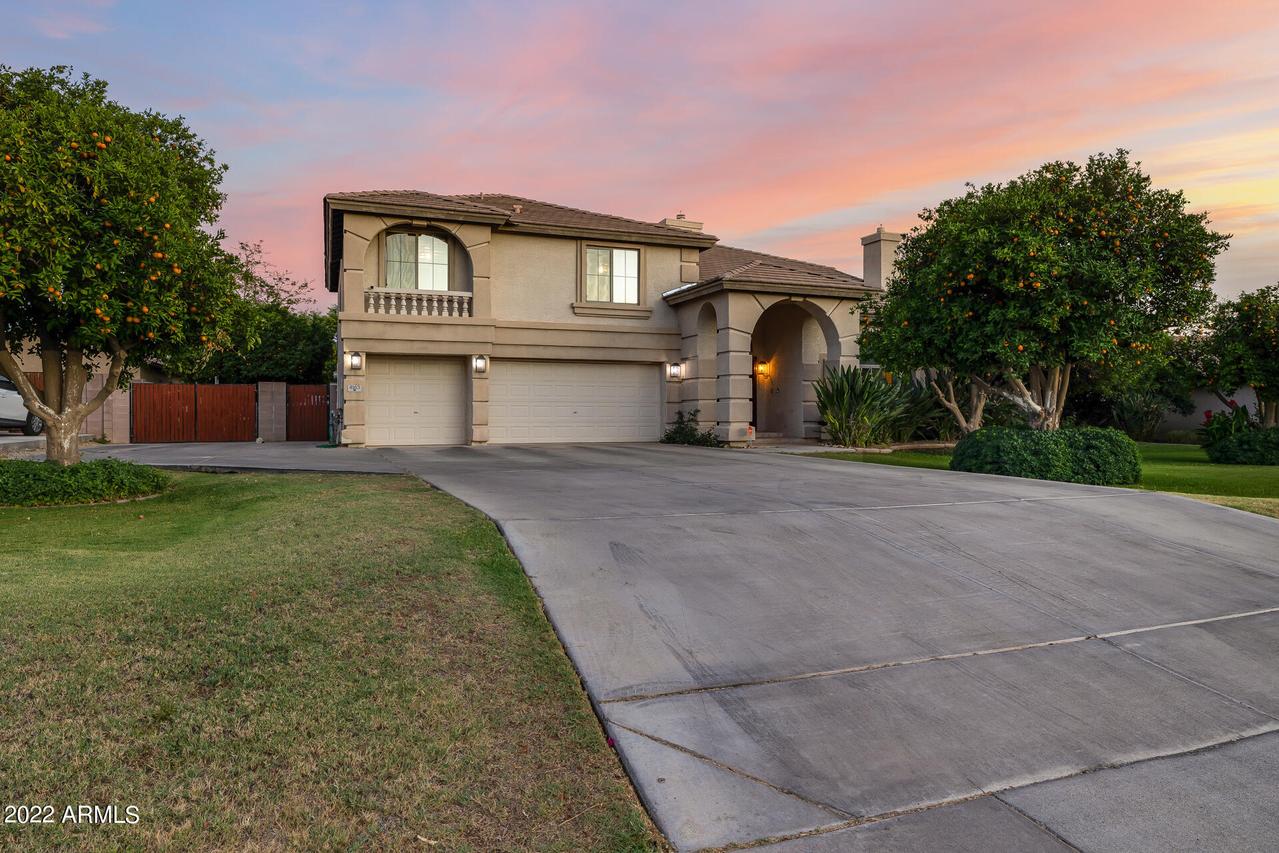 4163 E Fox St., Mesa, AZ 85205