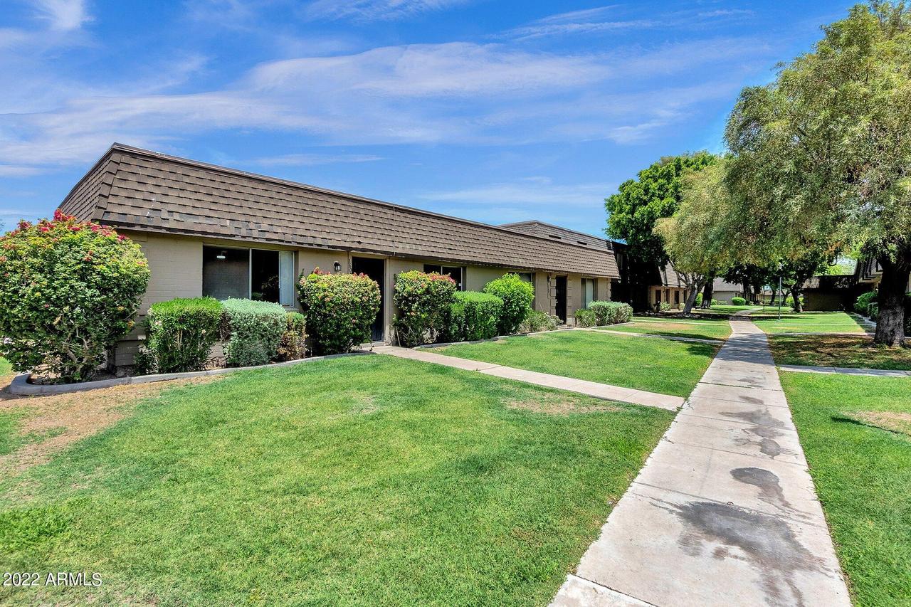 1605 E Baker Dr., Tempe, AZ 85282