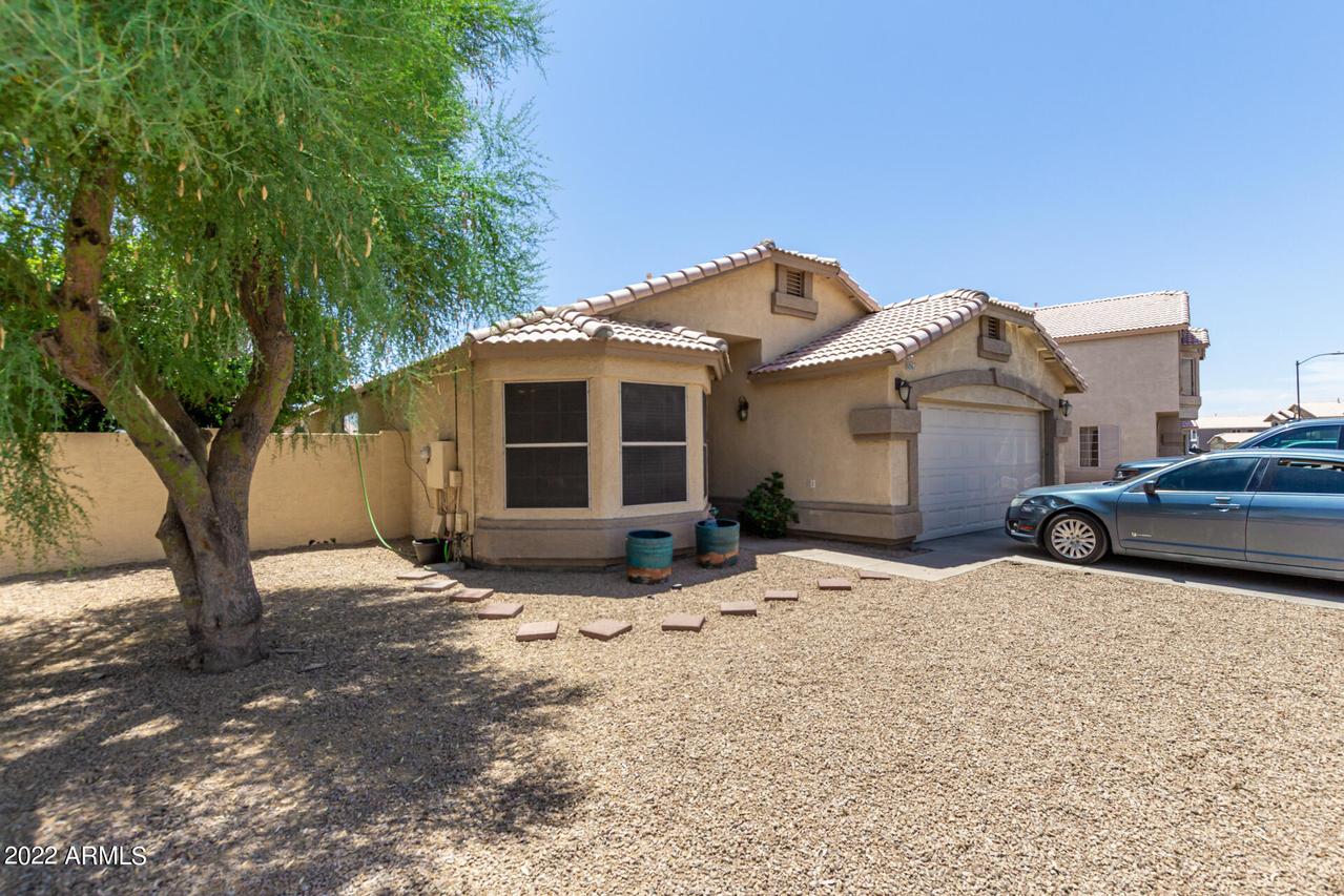 8861 W Christopher Michael Ln., Peoria, AZ 85345