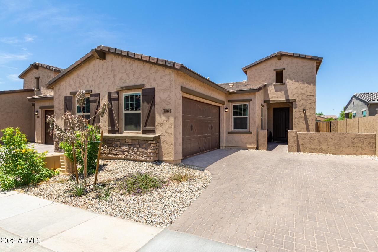 1904 N 141st Ave., Goodyear, AZ 85395