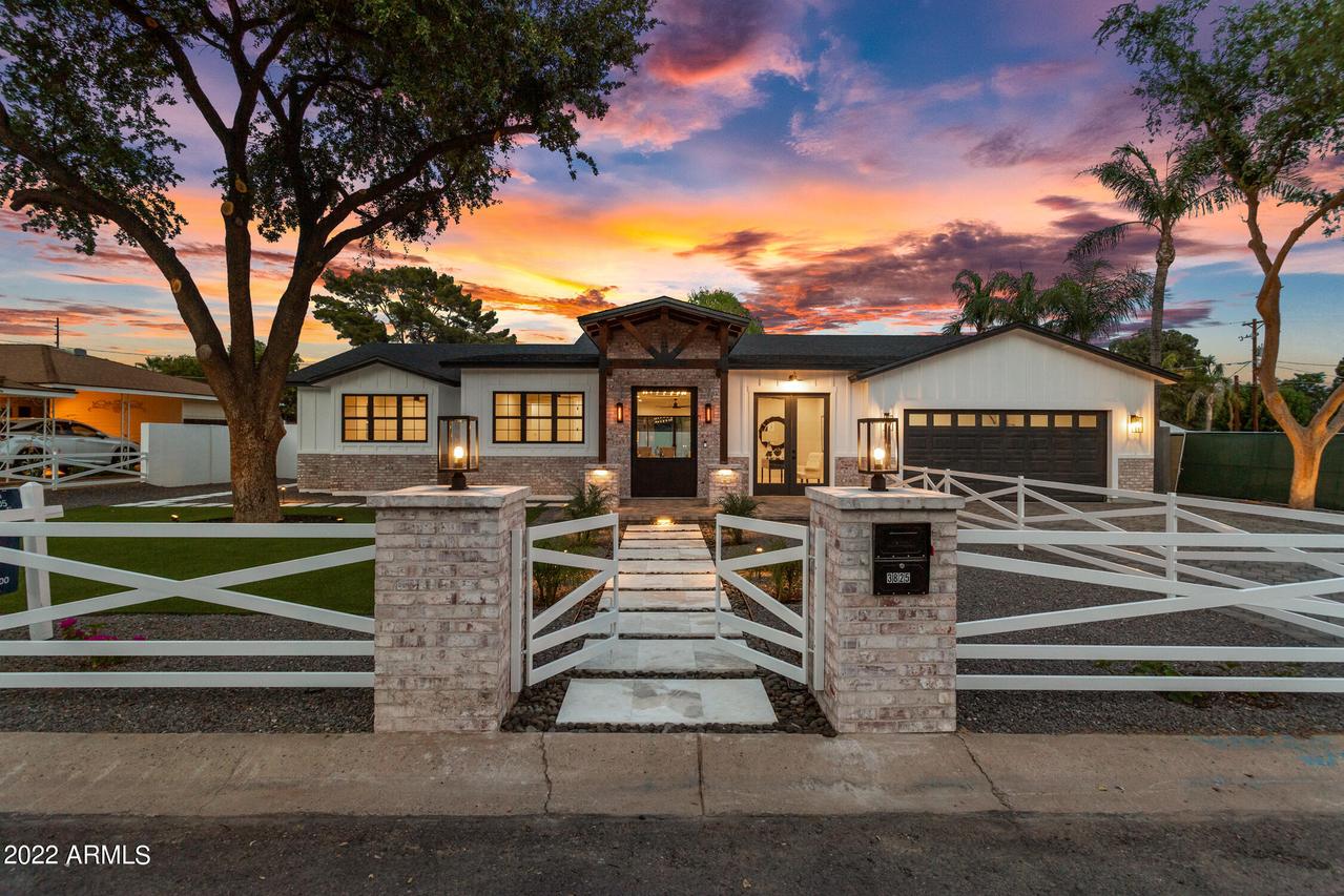 3825 N 50th Pl., Phoenix, AZ 85018