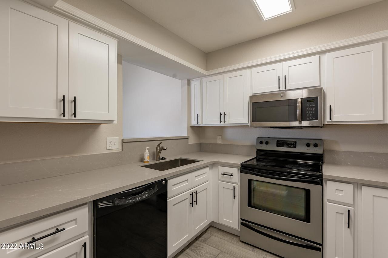 821 S Casitas Dr. #A, Tempe, AZ 85281