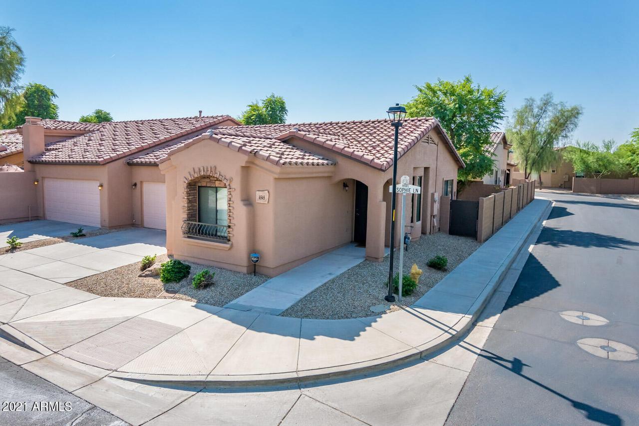 4545 W Sophie Ln., Laveen, AZ 85339