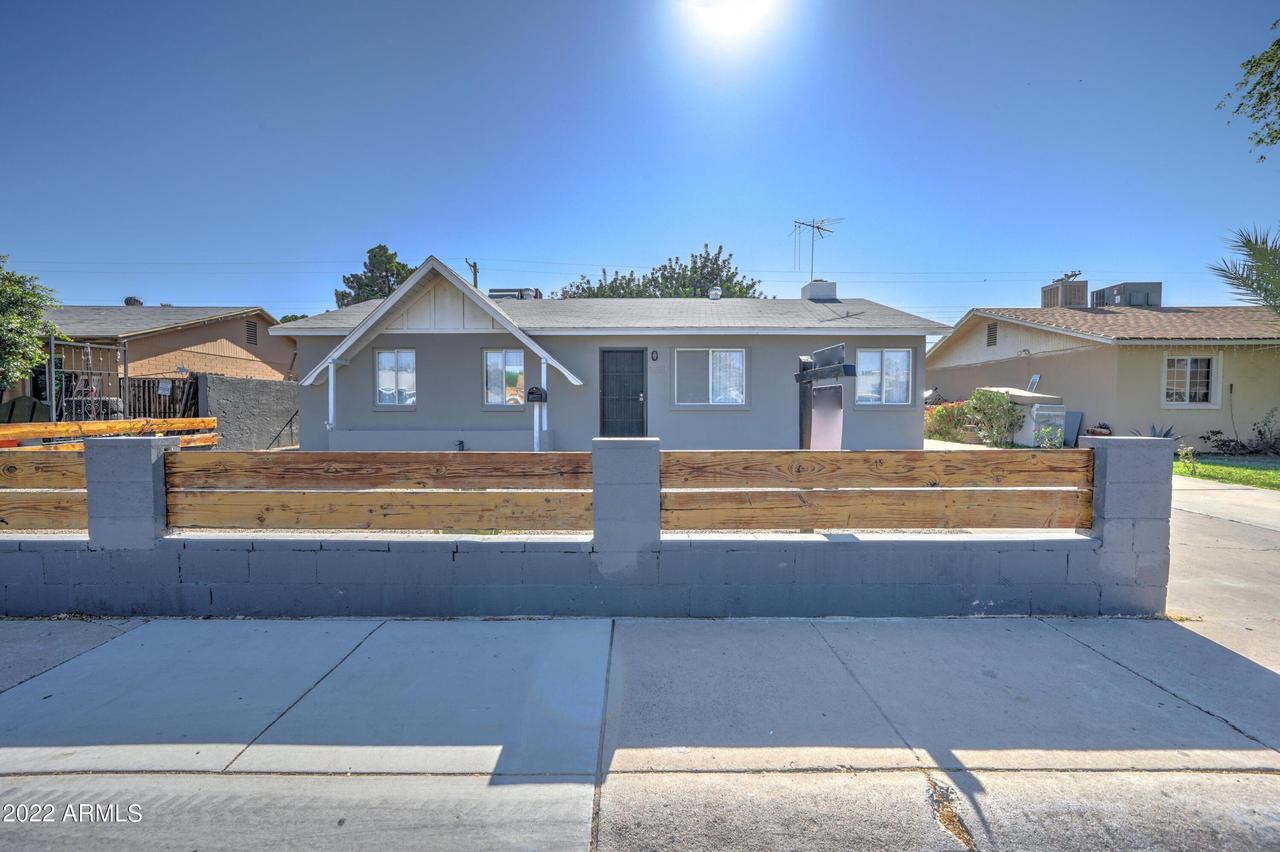 5521 N 63rd Dr., Glendale, AZ 85301