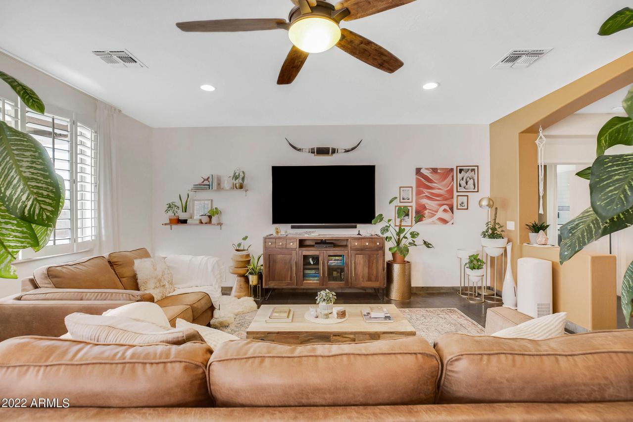 3373 E Santa Fe Ln., Gilbert, AZ 85297