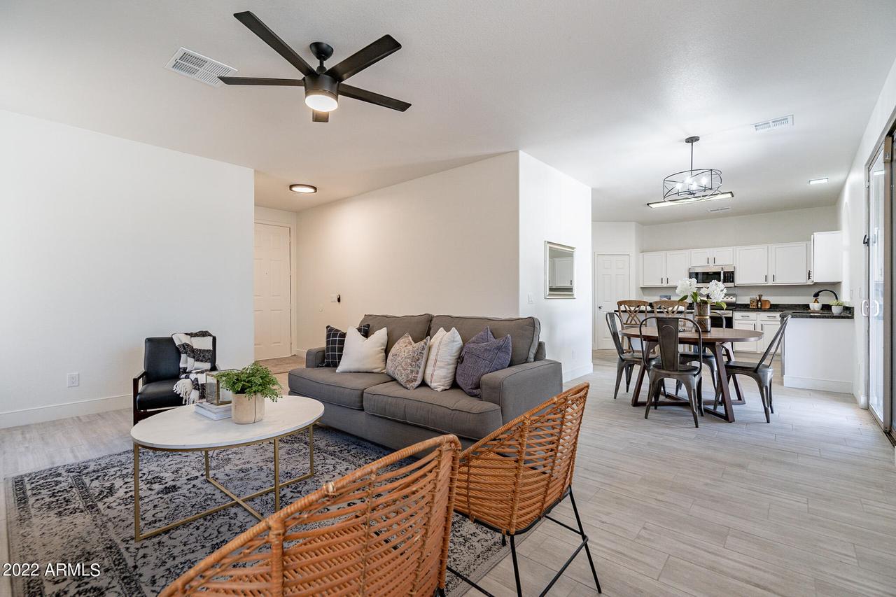5327 S 7th Dr., Phoenix, AZ 85041