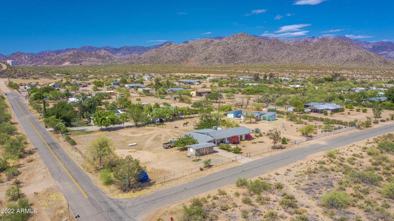 22950 W Mountain View Dr., Congress, AZ 85332