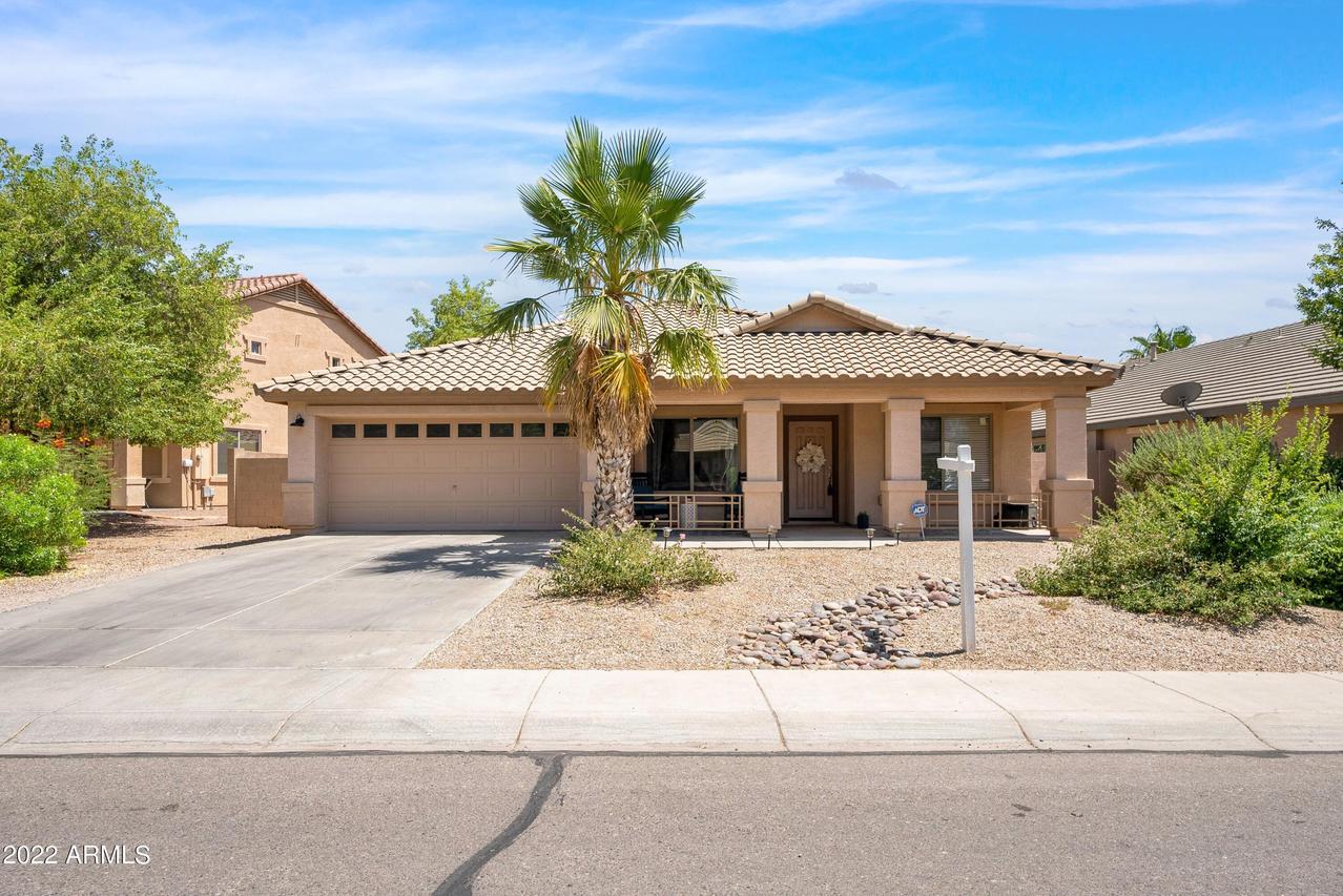 925 E Shari St., San Tan Valley, AZ 85140