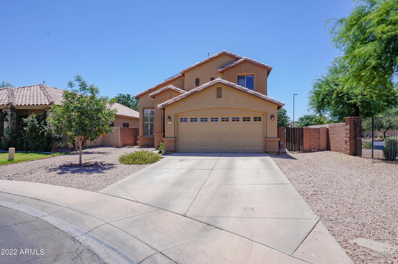 1210 S Parkcrest Ct., Gilbert, AZ 85296