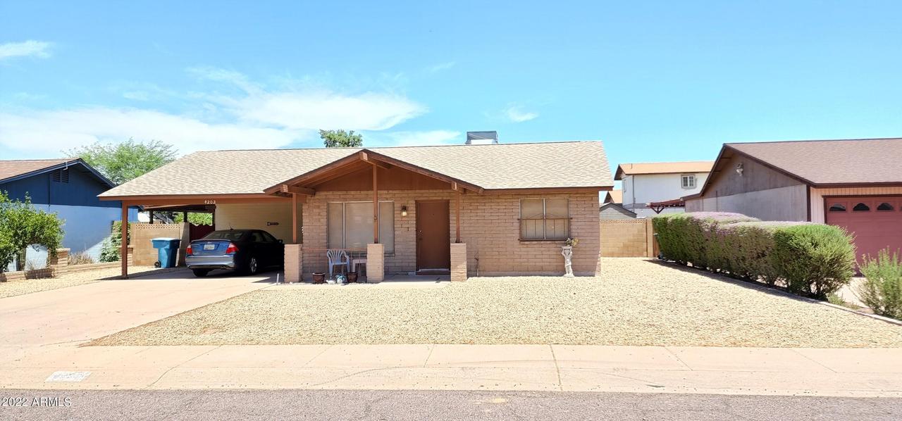 4202 W Northview Ave., Phoenix, AZ 85051