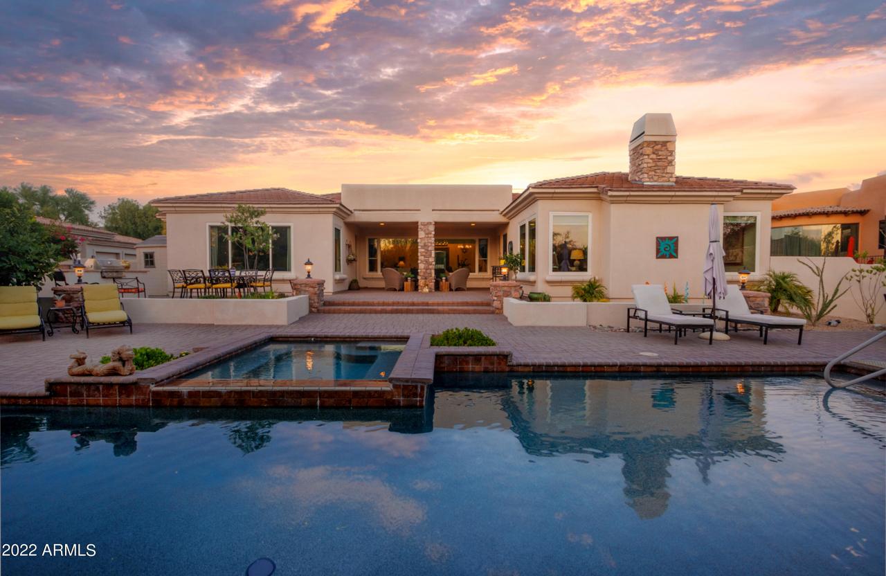 3742 N Avoca, Mesa, AZ 85207