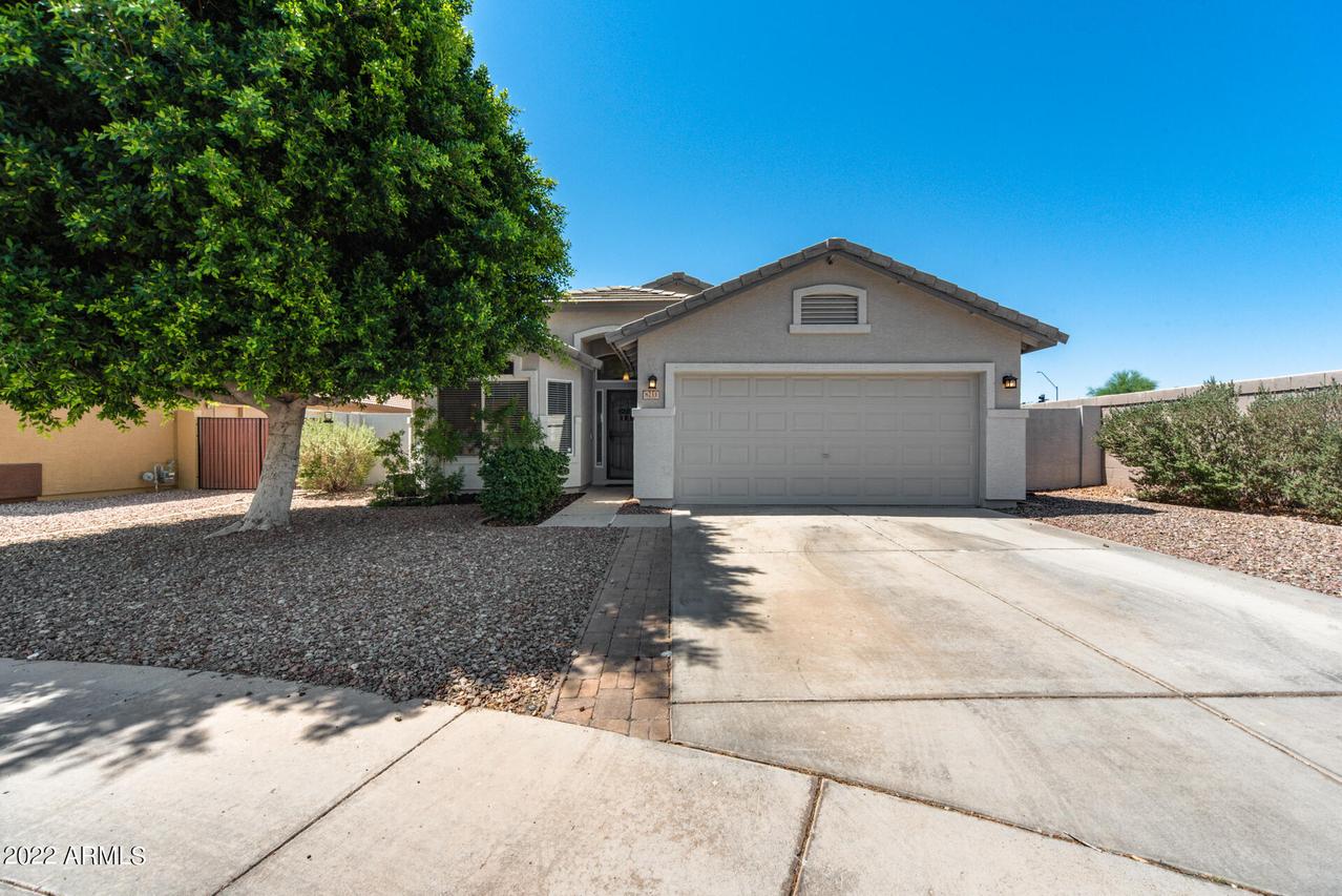 8233 W Tonto Ln., Peoria, AZ 85382