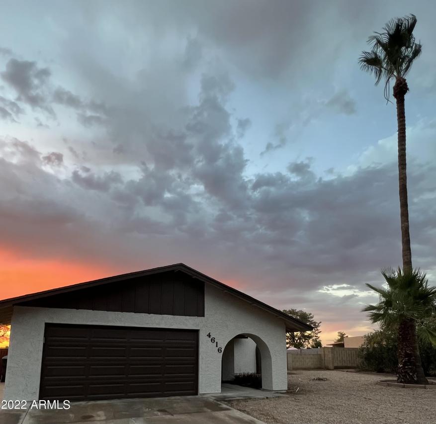 4616 N 105th Ave., Phoenix, AZ 85037
