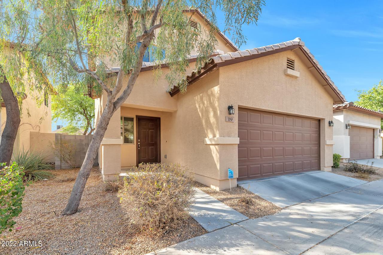 10225 W Camelback Rd. #19, Phoenix, AZ 85037