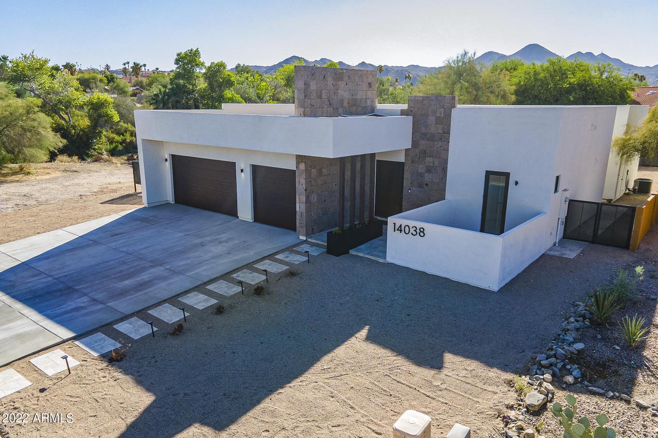14038 N Fountain Hills Blvd., Fountain Hills, AZ 85268