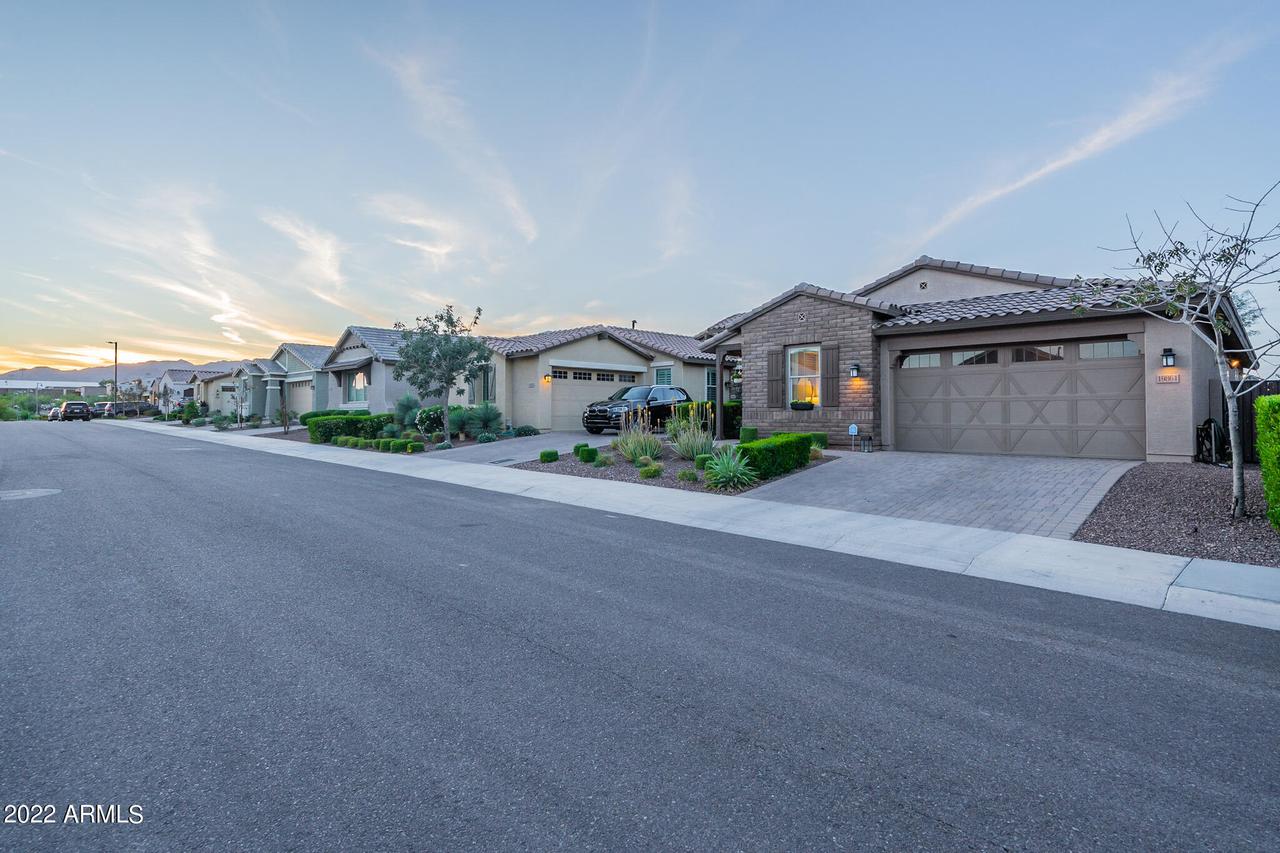 19864 W Monterosa St., Litchfield Park, AZ 85340